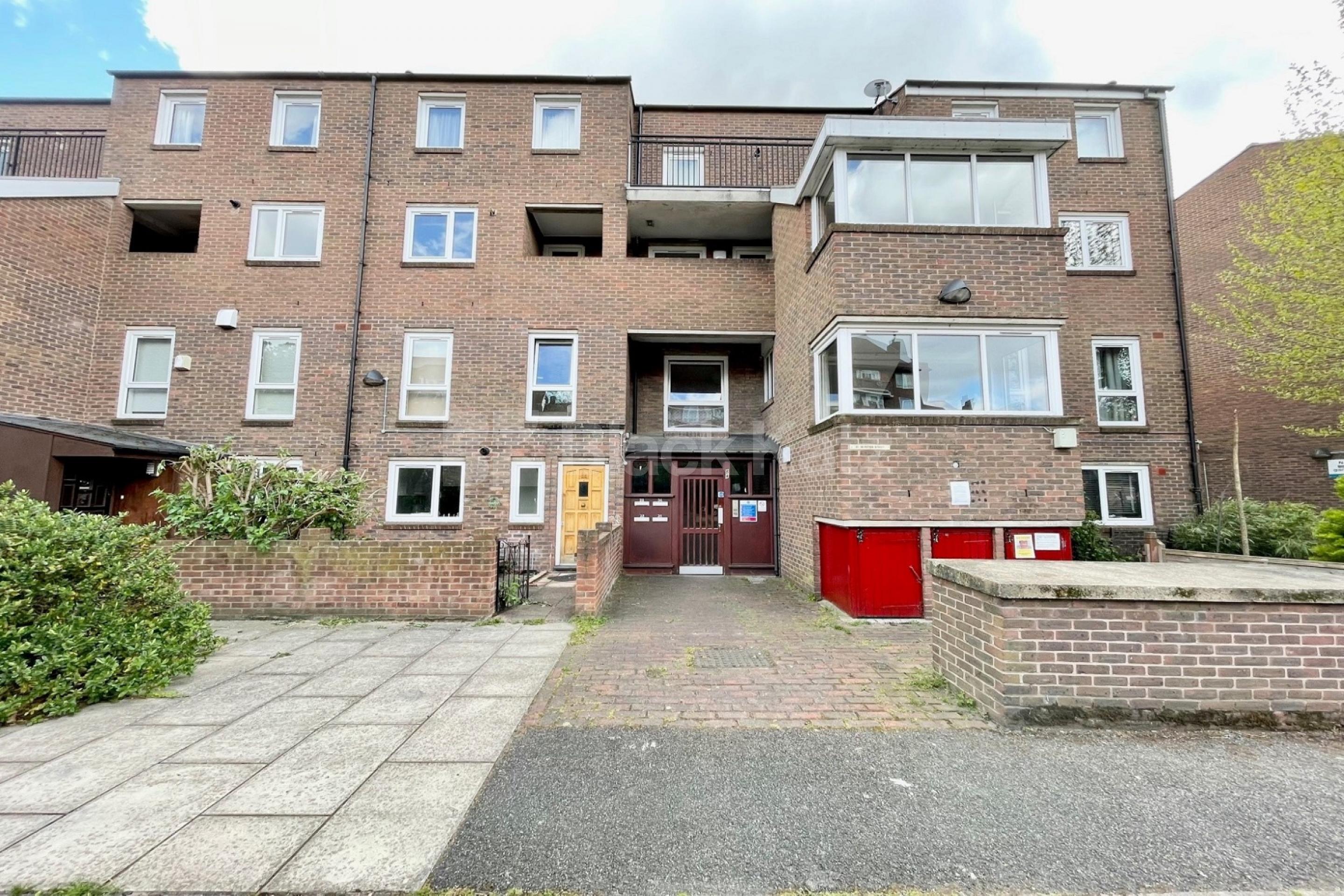 Arranged over two floors Mid-Century development with garden  Potier Street, Borough / London Bridge SE1